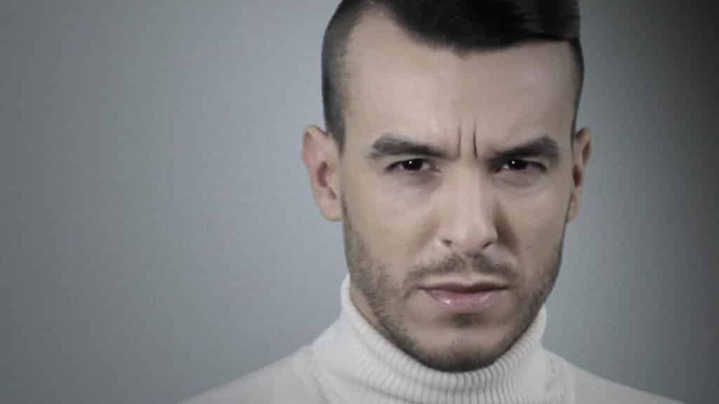 Cem Adrian – Sen Gel Diyorsun Akor ve Sözleri